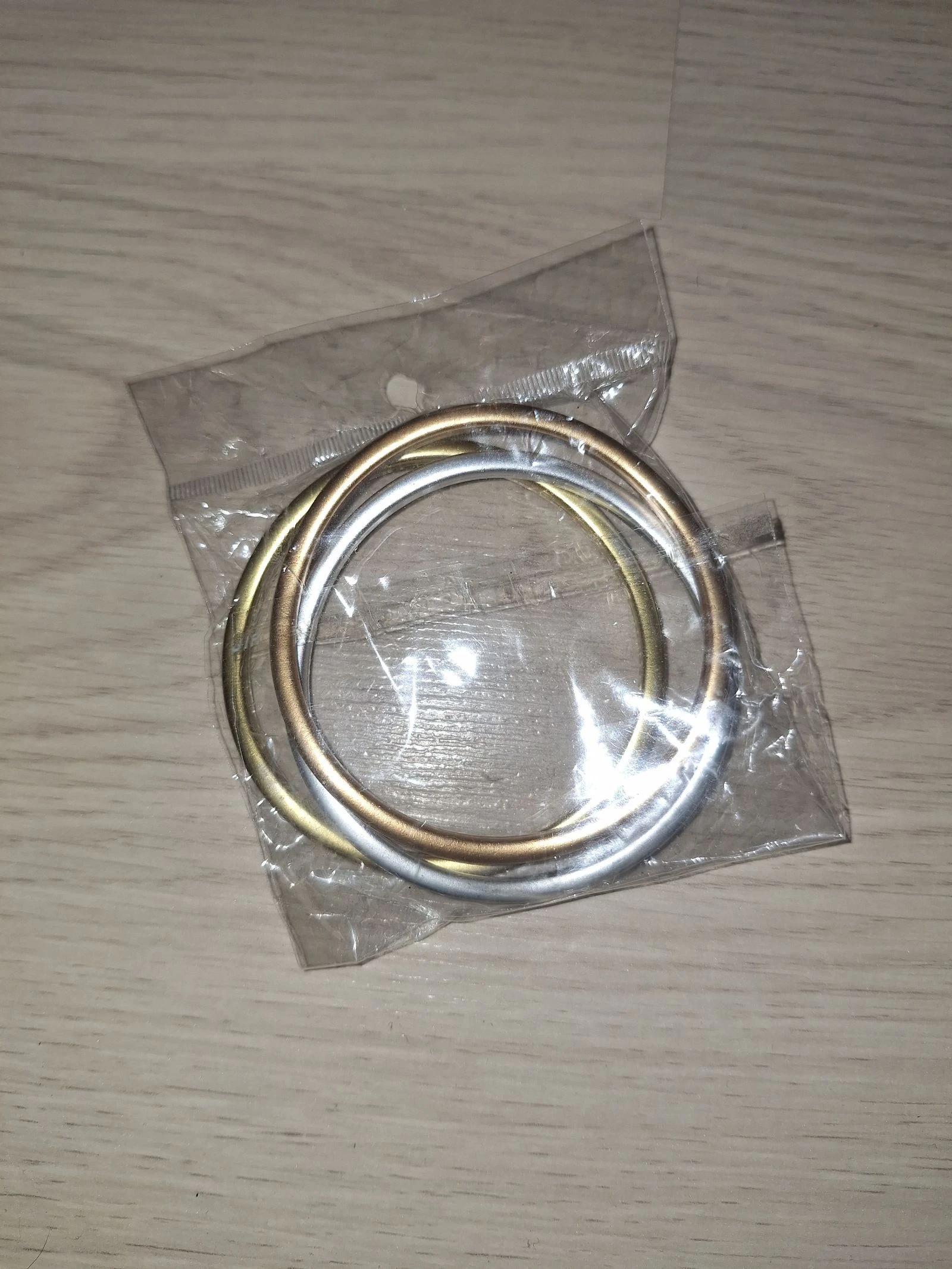 Lot 3 bracelets neuf